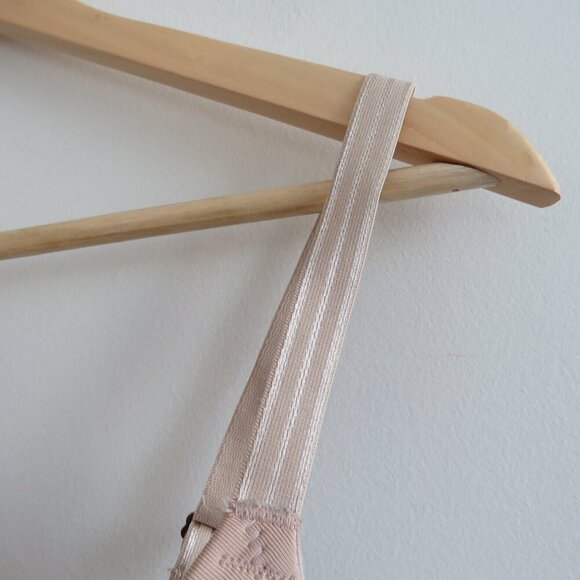 NATORI Cool Contour Full Fit Bra in Cafe Nude - Size 32DDD - Picture 4 of 12